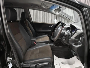 Универсал Honda Fit Shuttle 2012 года, 850000 рублей, Красноярск