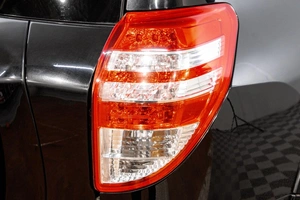 Внедорожник Toyota RAV4 2011 года, 1799000 рублей, Барнаул