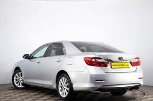 Седан Toyota Camry 2013 года, 1929000 рублей, Пермь