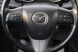 Хетчбэк Mazda 3 2012 года, 799000 рублей, Омск