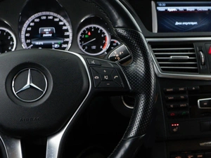 Седан Mercedes-benz E-класс 2012 года, 1727077 рублей, Москва