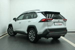 Внедорожник Toyota RAV4 2021 года, 3450000 рублей, Красноярск