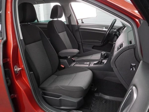 Хетчбэк Volkswagen Golf 2013 года, 1619000 рублей, Воронеж