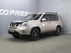 Внедорожник Nissan X-Trail 2011 года, 1275000 рублей, Омск