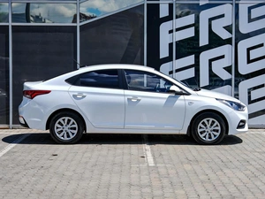 Седан Hyundai Solaris 2019 года, 1315000 рублей, Краснодар