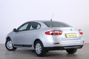 Седан Renault Fluence 2011 года, 659000 рублей, Омск