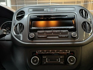 Внедорожник Volkswagen Tiguan 2013 года, 1347000 рублей, Красноярск