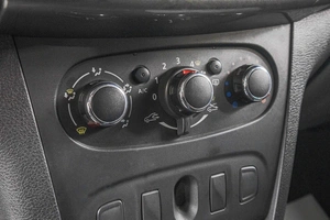 Седан Renault Logan 2020 года, 849000 рублей, Барнаул