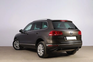 Внедорожник Volkswagen Touareg 2015 года, 3389000 рублей, Новосибирск