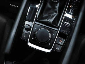 Хетчбэк Mazda 3 2020 года, 1729000 рублей, Красноярск