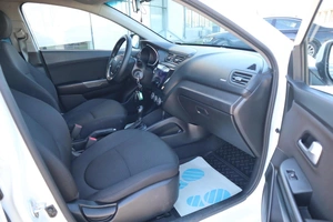 Седан Kia Rio 2015 года, 1080000 рублей, Мирное