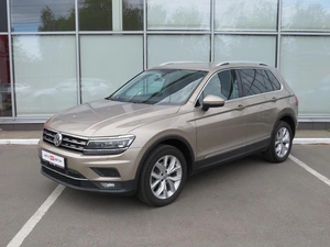 Внедорожник Volkswagen Tiguan 2017 года, 2550000 рублей, Брянск