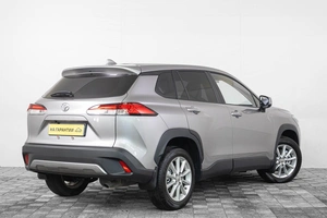 Внедорожник Toyota Corolla Cross 2024 года, 2949000 рублей, Кемерово