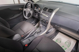 Седан Toyota Corolla 2009 года, 1449000 рублей, Томск