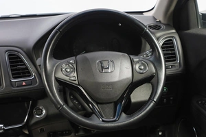 Внедорожник Honda Vezel 2018 года, 1989000 рублей, Новосибирск