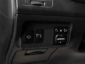 Седан Toyota Corolla 2011 года, 899000 рублей, Тюмень