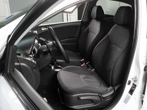 Седан Hyundai Solaris 2015 года, 1045000 рублей, Тюмень