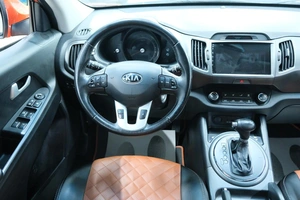 Внедорожник Kia Sportage 2013 года, 1559000 рублей, Омск