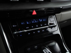 Минивэн Kia Carnival 2021 года, 3149999 рублей, Москва