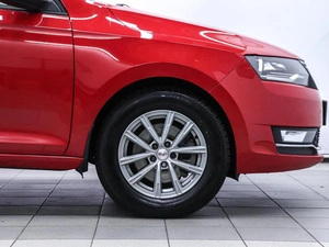 Лифтбек Skoda Rapid 2018 года, 1199000 рублей, Красноярск