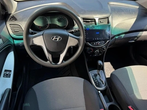 Седан Hyundai Solaris 2013 года, 739000 рублей, Кропоткин