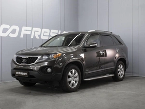 Внедорожник Kia Sorento 2010 года, 1530000 рублей, Омск