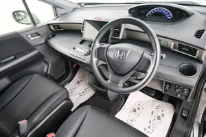 Минивэн Honda Freed 2012 года, 1099000 рублей, Красноярск