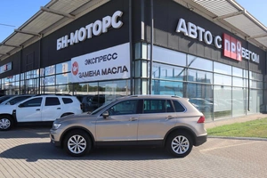 Внедорожник Volkswagen Tiguan 2017 года, 2050000 рублей, Мирное