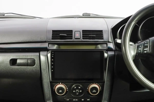 Седан Mazda Axela 2004 года, 629000 рублей, Новосибирск