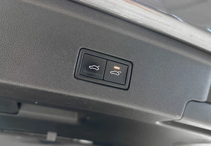 Внедорожник Volkswagen Touareg 2019 года, 4150000 рублей, Красноярск