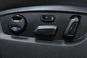 Внедорожник Volkswagen Touareg 2012 года, 2058000 рублей, Солонцы