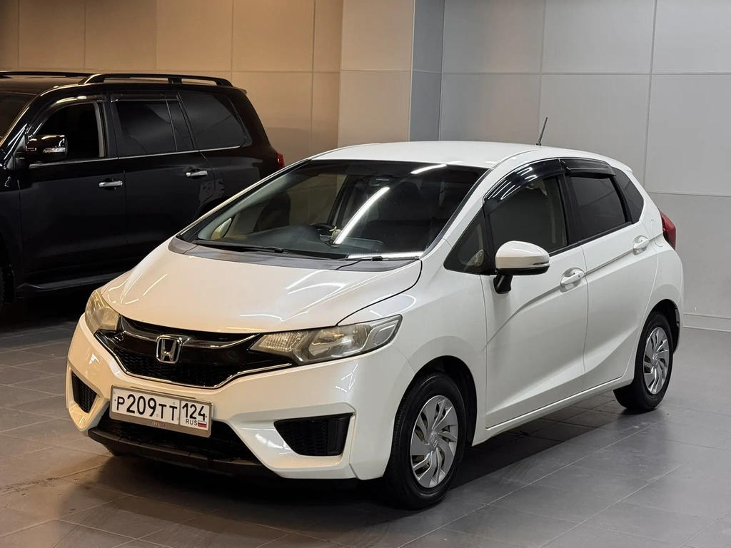 Хетчбэк Honda Fit 2017 года, 947000 рублей, Красноярск