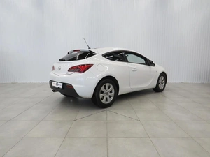 Хэтчбек Opel Astra 2013 года, 980000 рублей, Калуга