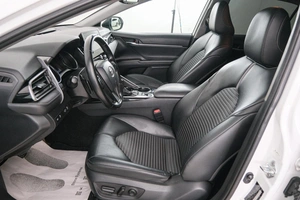 Седан Toyota Camry 2021 года, 2799000 рублей, Красноярск