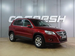 Внедорожник Volkswagen Tiguan 2010 года, 1189000 рублей, Воронеж