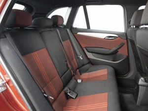 Внедорожник BMW X1 2011 года, 1170000 рублей, Омск