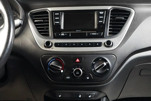 Седан Hyundai Solaris 2017 года, 1169000 рублей, Тюмень