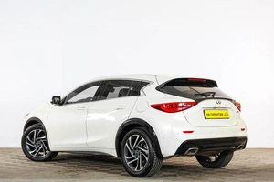 Хетчбэк Infiniti Q30 2017 года, 3099000 рублей, Тюмень
