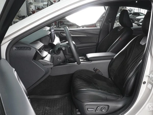 Седан Toyota Camry 2025 года, 4829000 рублей, Ростов-на-Дону
