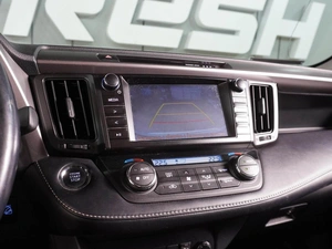 Внедорожник Toyota RAV4 2017 года, 2549000 рублей, Воронеж