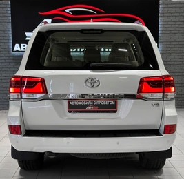 Внедорожник Toyota Land Cruiser 2015 года, 5797000 рублей, Красноярск