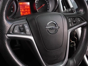 Хетчбэк Opel Astra GTC 2014 года, 1149000 рублей, Воронеж