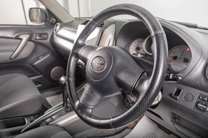 Внедорожник Toyota RAV4 2003 года, 799000 рублей, Томск