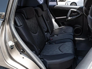 Внедорожник Toyota RAV4 2011 года, 1213000 рублей, Краснодар