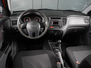 Седан Kia Rio 2010 года, 629000 рублей, Минеральные Воды