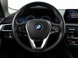 Седан BMW 5 серия 2019 года, 3149999 рублей, Москва