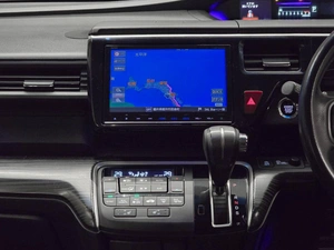 Минивэн Honda Stepwgn Spada 2016 года, 1779000 рублей, Красноярск