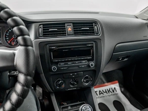 Седан Volkswagen Jetta 2014 года, 895000 рублей, Красноярск