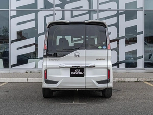 Минивэн Honda Stepwgn Spada 2017 года, 2070000 рублей, Краснодар