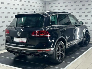 Внедорожник Volkswagen Touareg 2016 года, 3149000 рублей, Красноярск